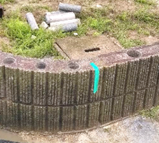 益田市で施工した木調フェンスの外構リフォーム