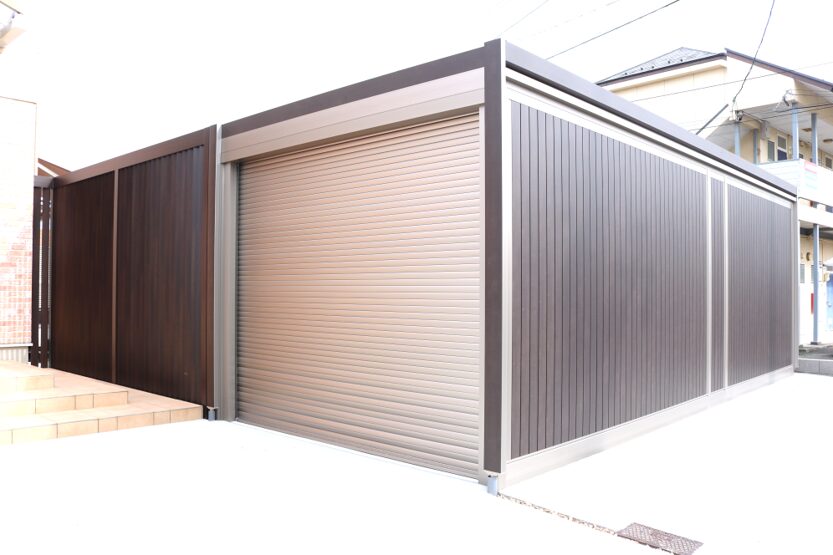 益田市 外構リフォーム バイクや趣味用品を収納したガレージ