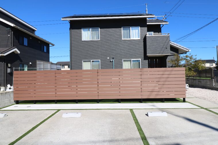 益田市 外構リフォーム プライバシーを守る目隠しフェンス設置