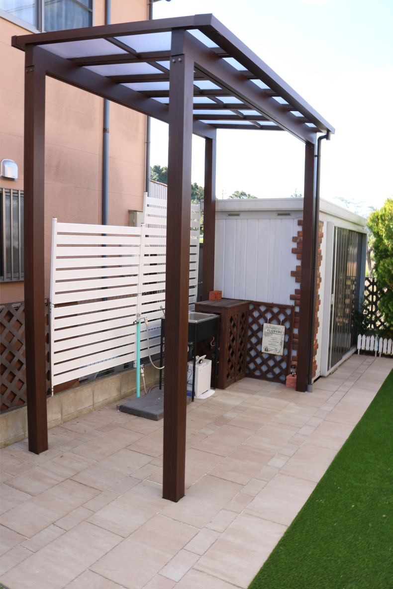 益田市の住宅で子どもが安心して遊べる人工芝の庭施工例