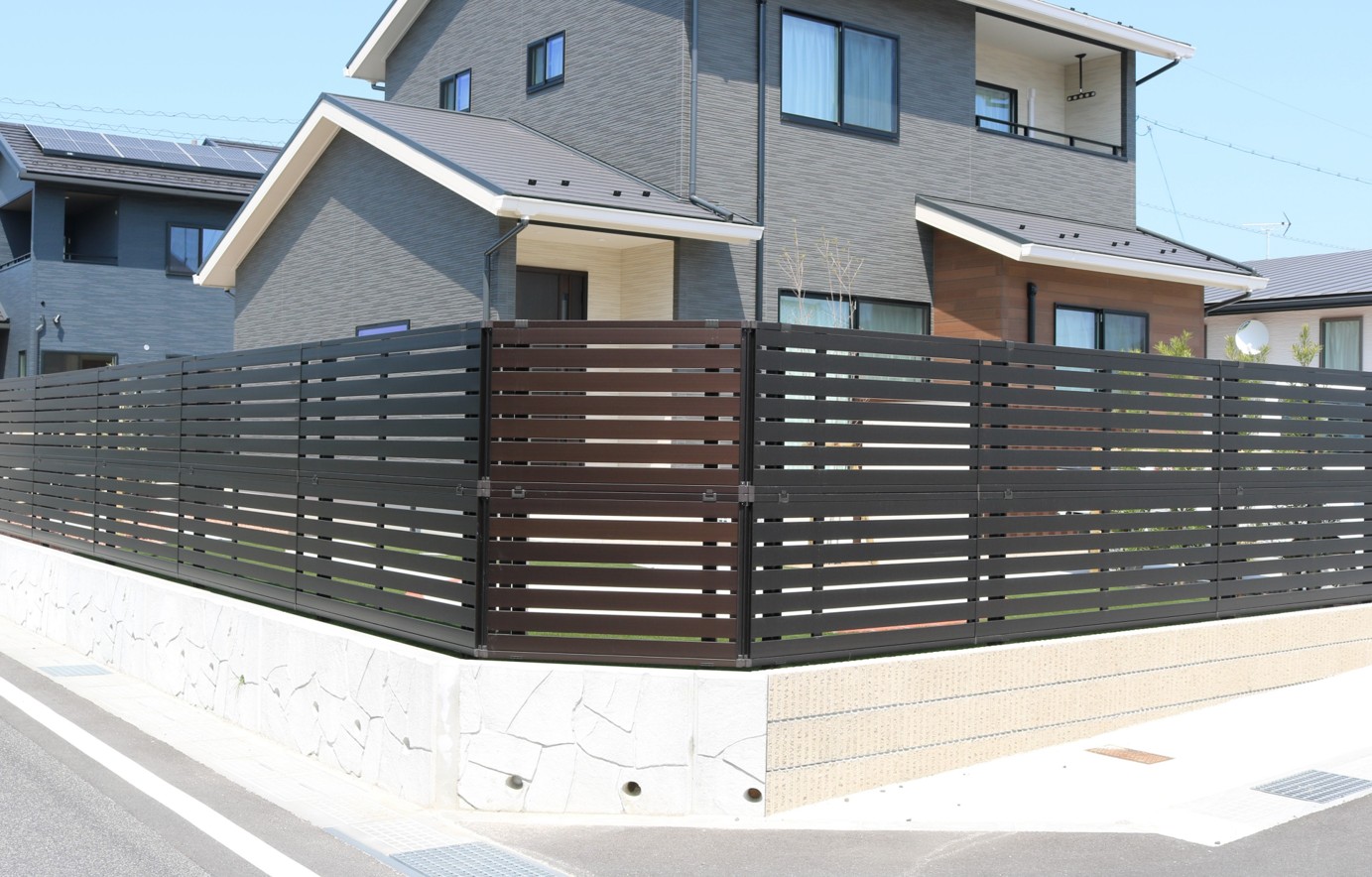 益田市で施工した目隠しフェンス事例